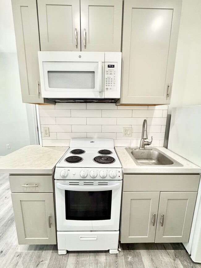 Photo - 5002 Walnut St Unit 3R