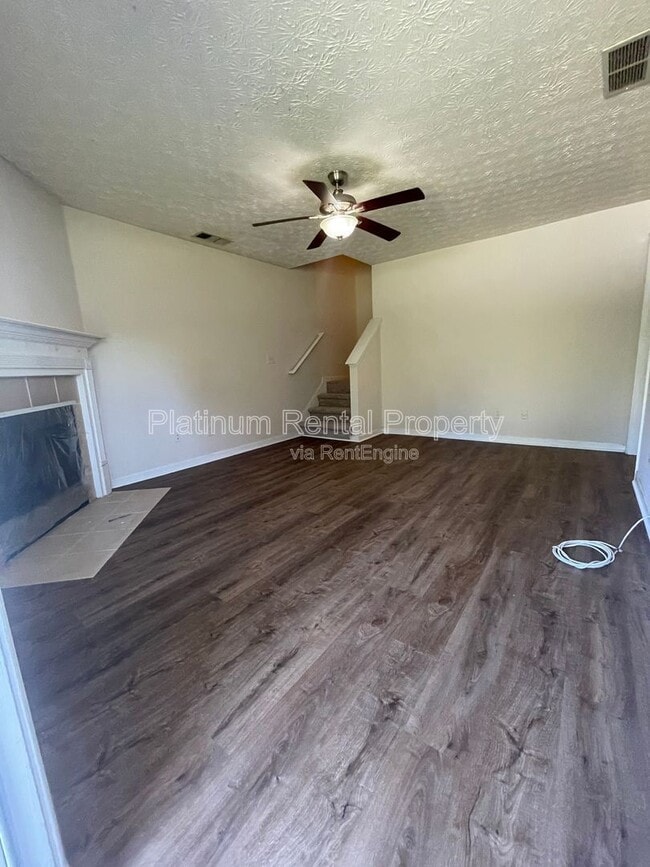 Photo - 9260 Golf View Dr