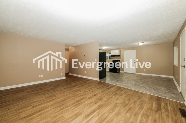 Photo - 3807 Waterbury Dr