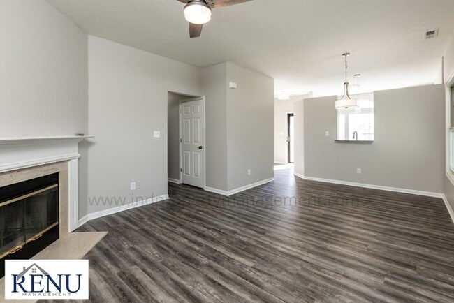 Photo - 2710 Lucas Dr