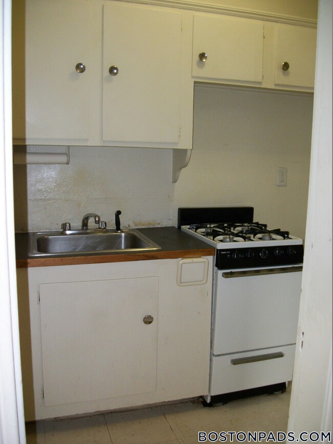 Photo - 1334 Commonwealth Ave Apartment Unit 18