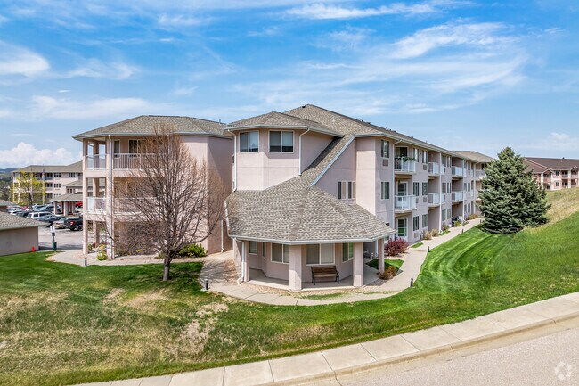 Foto alternativa del edificio - Holiday Hills Estates Senior Apartments