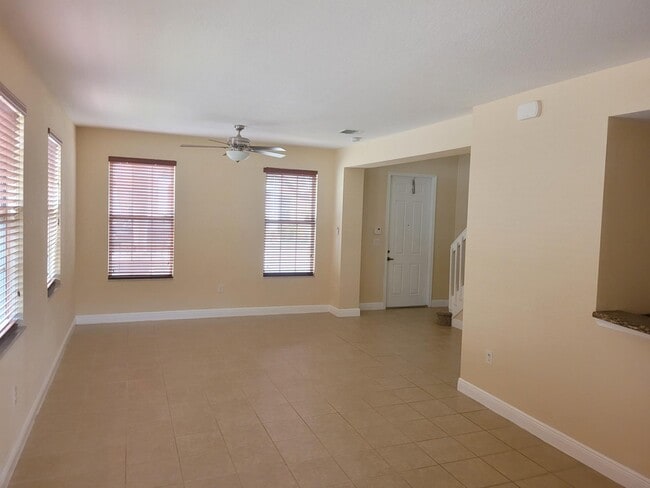 Photo - 1145 SW 147th Ter
