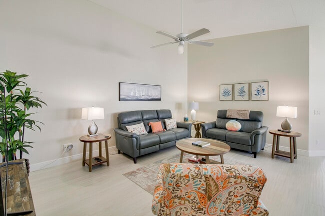 Photo - 10792 SW Dardanelle Dr