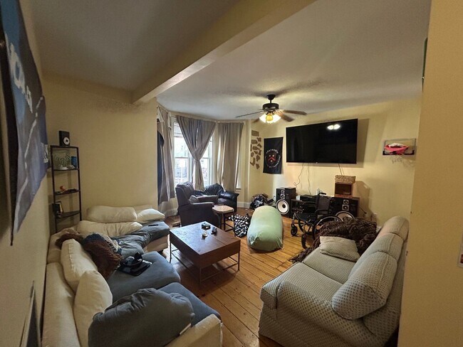 722 Parker St