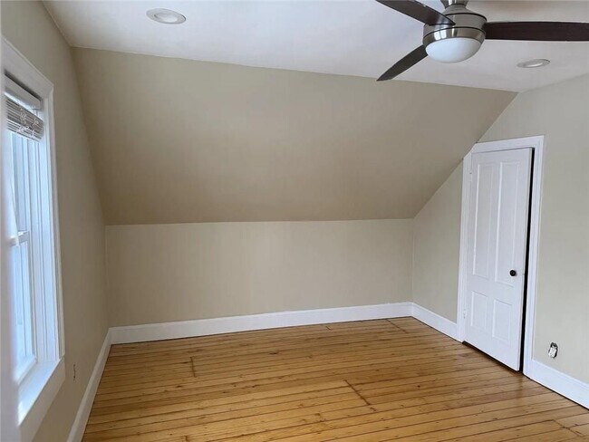 Photo - 16 Tecumseh St