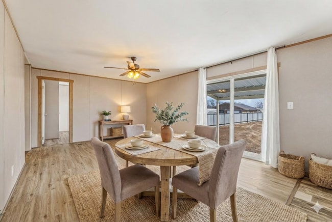 Photo - 35 Cinnamon Ln