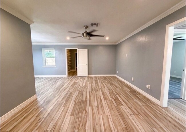 Photo - 9311 Deanwood St