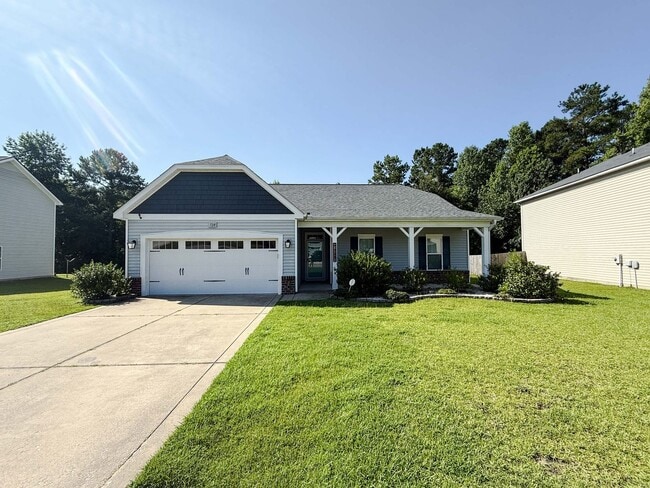 Building Photo - 728 Roanoke Drive