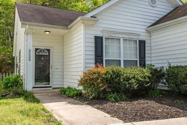 Photo - 2225 Gablefield Ln