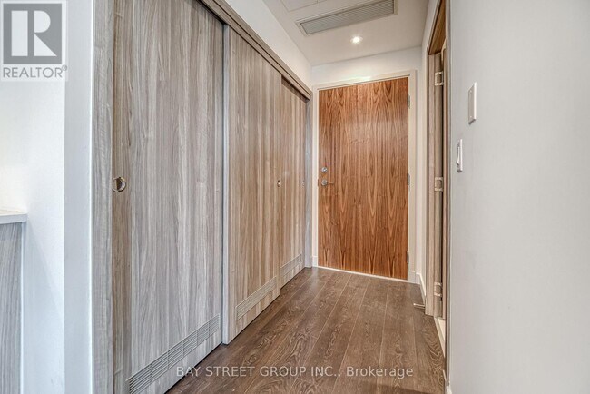 Photo - 27 McMahon Dr Unit 602