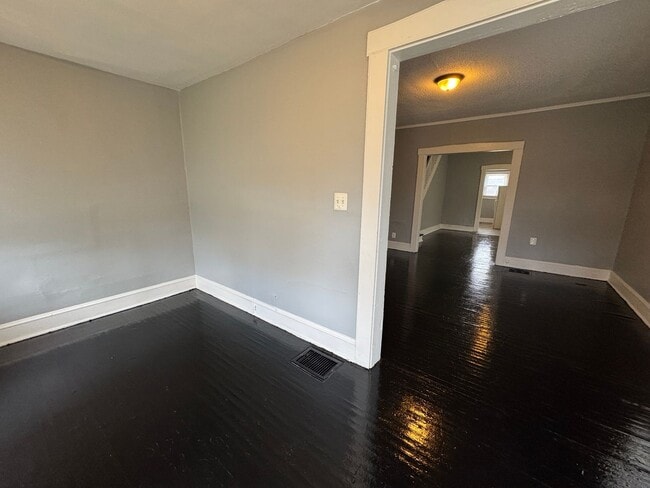 Photo - 3632-3634 Birchwood Ave Unidad 3634 Birchwood Ave