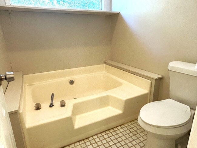 Photo - 903 Forest Pointe Way