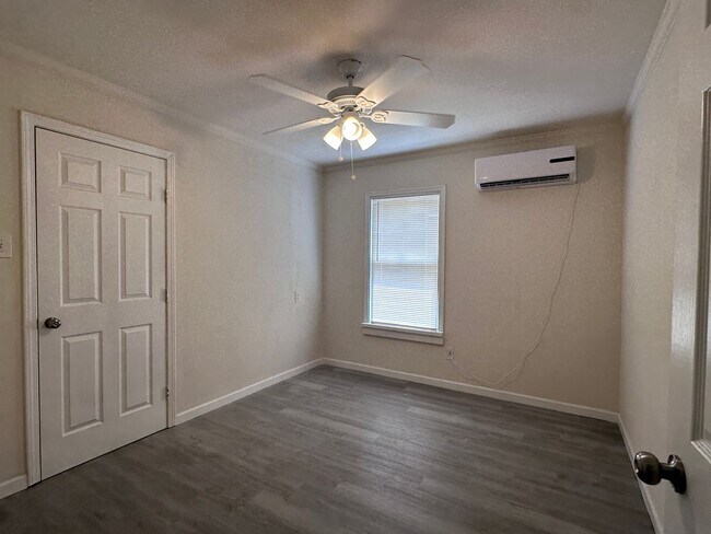 501 Villa Dr