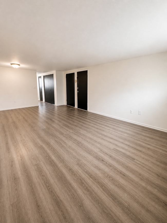 Photo - Jefferson Trace Apartments 2 Bedroom and 1.5 Bathroom  - Apply Now~ Unit Jefferson Trace 3-14