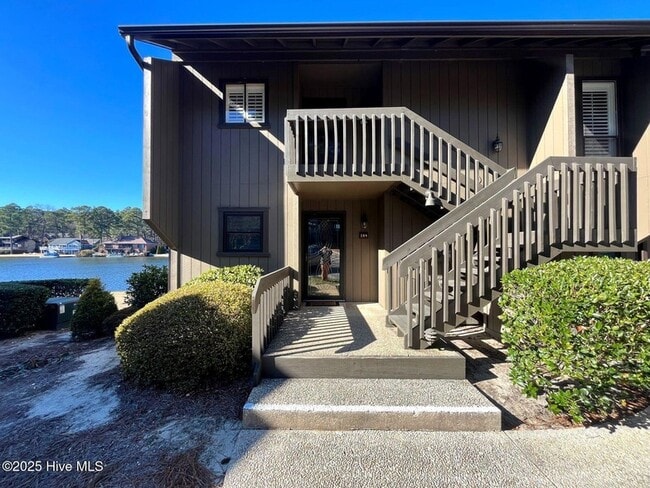 Building Photo - 250 Sugar Gum Ln Unit 104