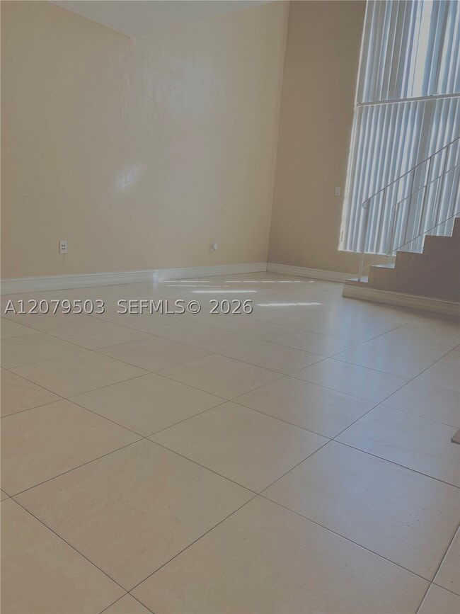 Photo - 10901 N Kendall Dr Unit 207