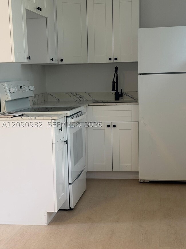 7535 NE 2nd Ct Unit 3