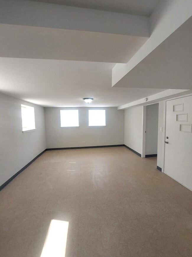 Photo - 4038 W Dickens Ave Unit G