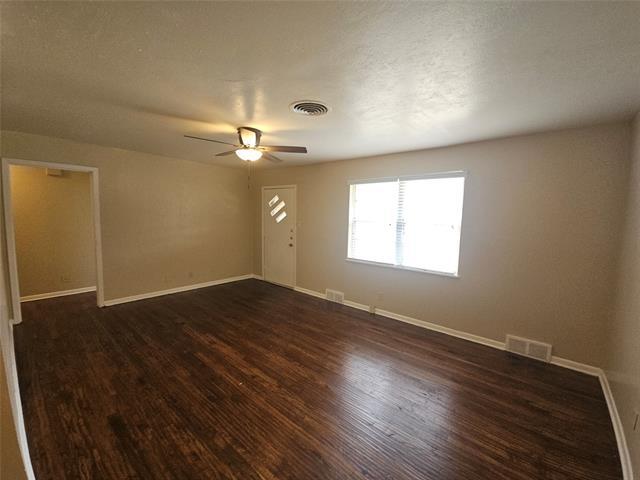 Photo - 6419 Onyx Dr N