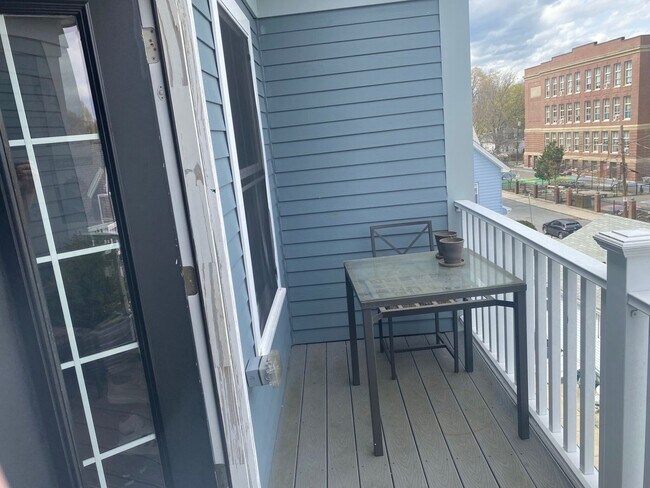 Photo - Charming 5 Bedroom-No Broker Fee