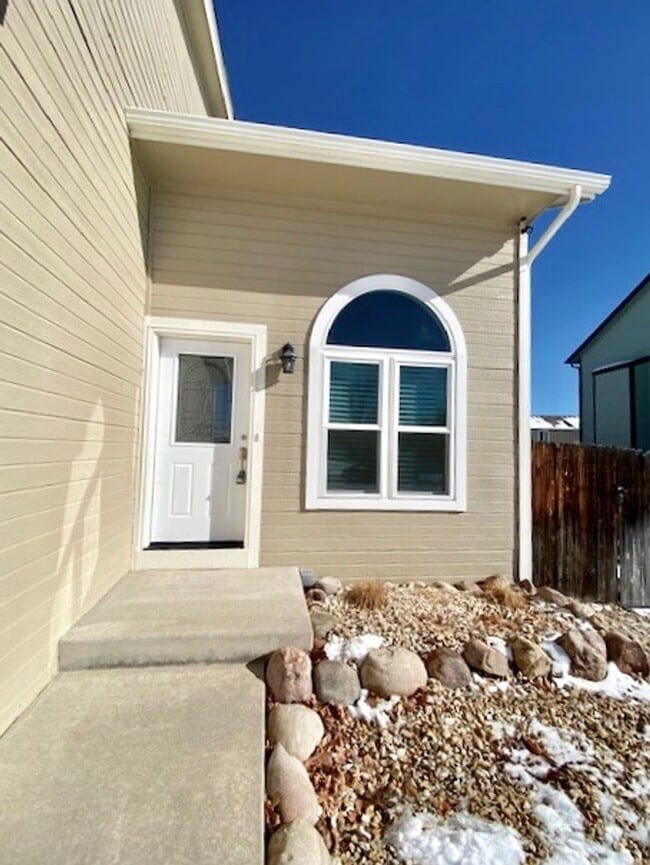 Photo - Spacious Briargate 4 Bedroom/3.5 Bathroom Home with huge Yard