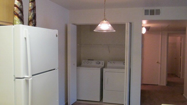 2BR/2BA Laundry