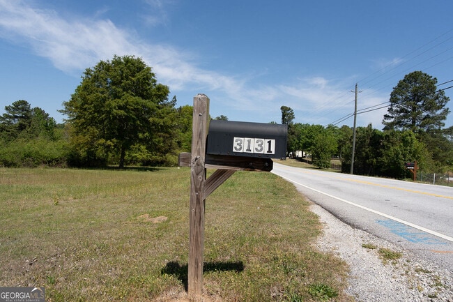 Photo - 3131 Langley Rd SW