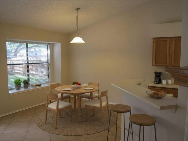 1301 Texas Oak Way