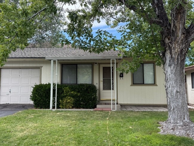 Photo - 3679 Grant Dr