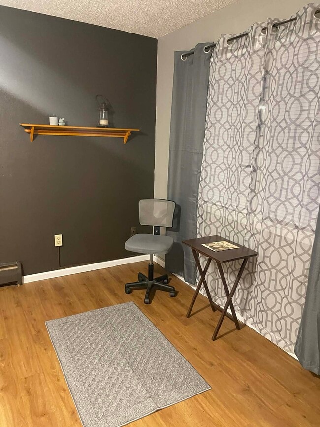 Photo - 605 30th Ave W Unit #7