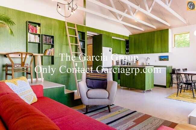 8020 N Hurst Ave Unit B