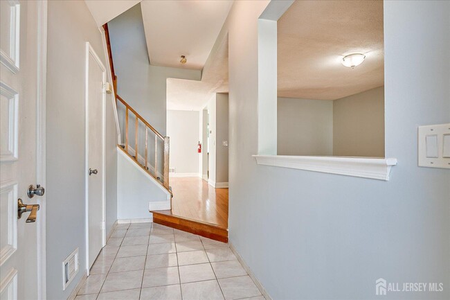Photo - 39 Jeffrey Cir