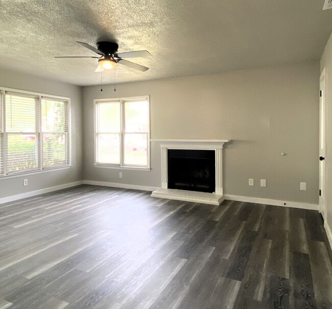Photo - Available for Immediate Move-in!!! Unit A