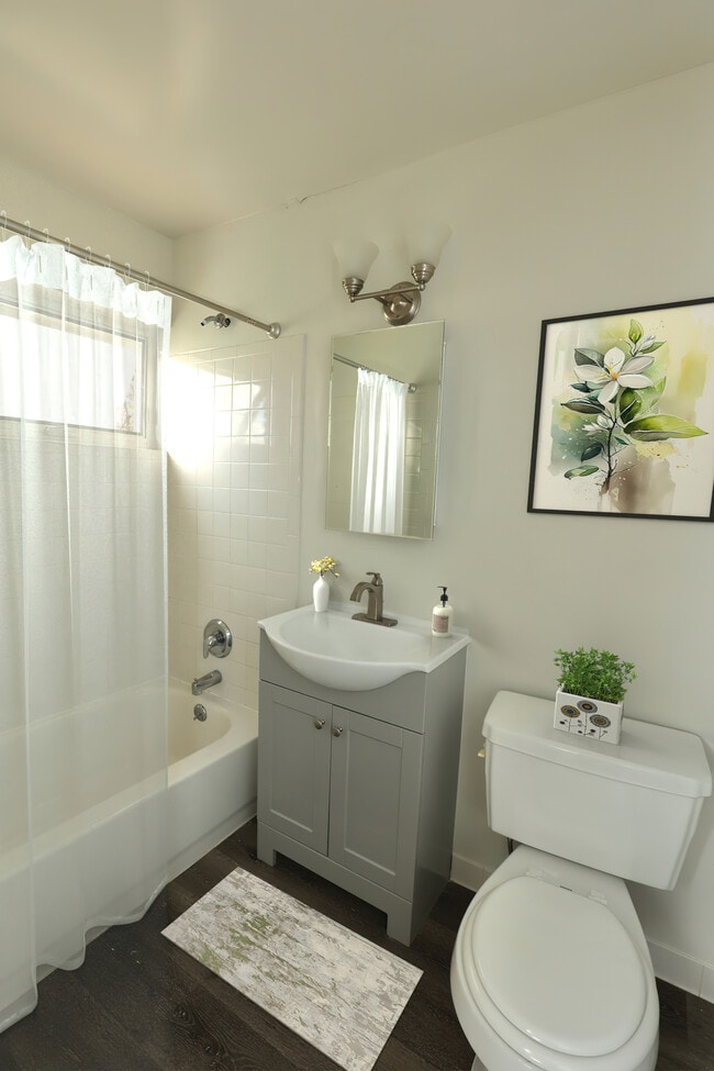 Photo - Meadows at Lake Ronkonkoma