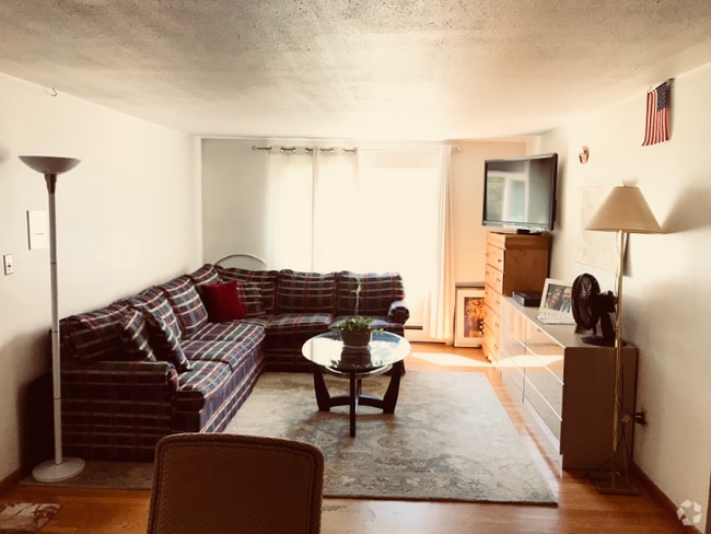 Building Photo - 14 Mt Pleasant St Unit 9 Rental