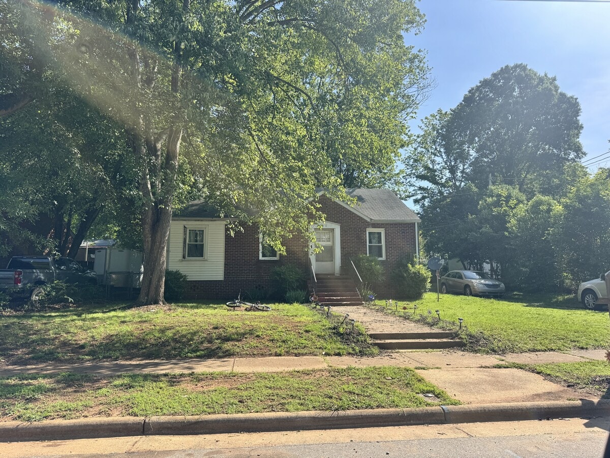 Photo - 316 Westwood Dr