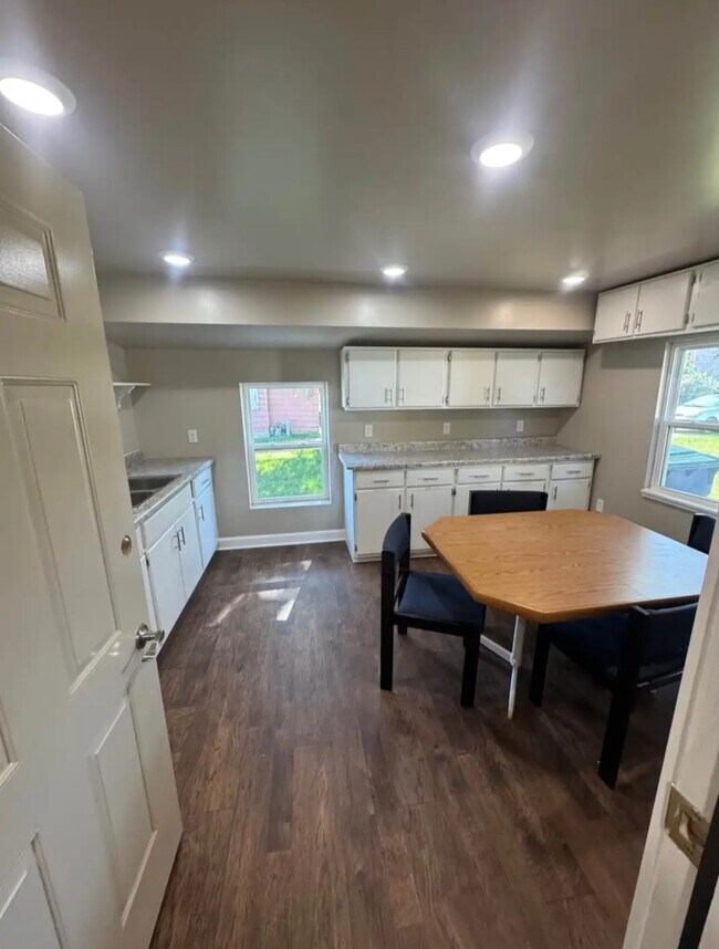 Photo - 1026 S 3rd Ave