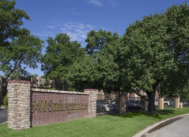 5400 South Apartments