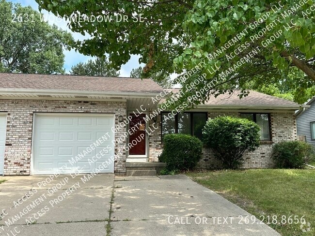 Building Photo - 2631 Woodmeadow Dr SE Rental