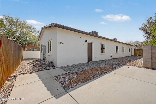 2956 N Richey Blvd