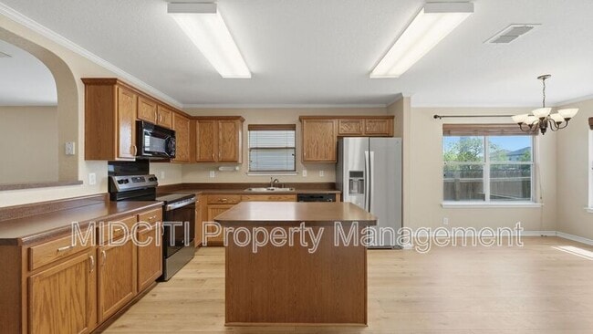 Photo - 2432 Medina Dr