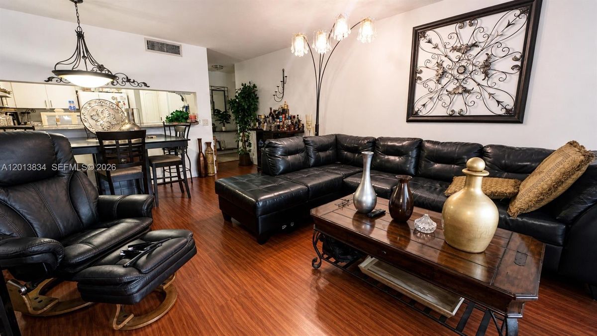 Photo - 460 S Park Rd Unidad 6 109