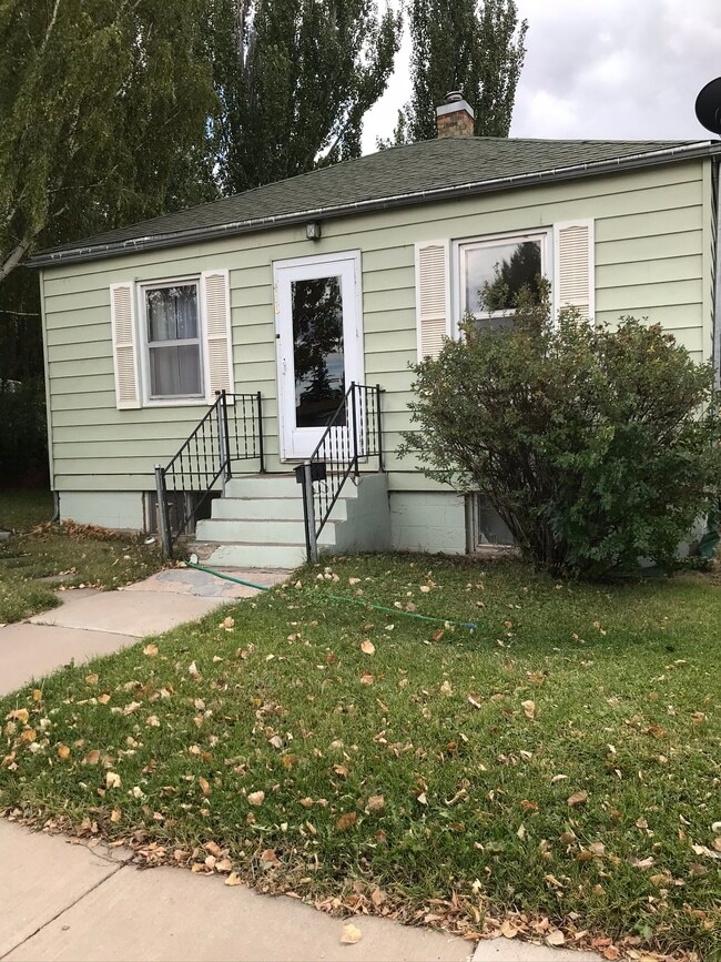 Building Photo - 416 E Harney St Rental
