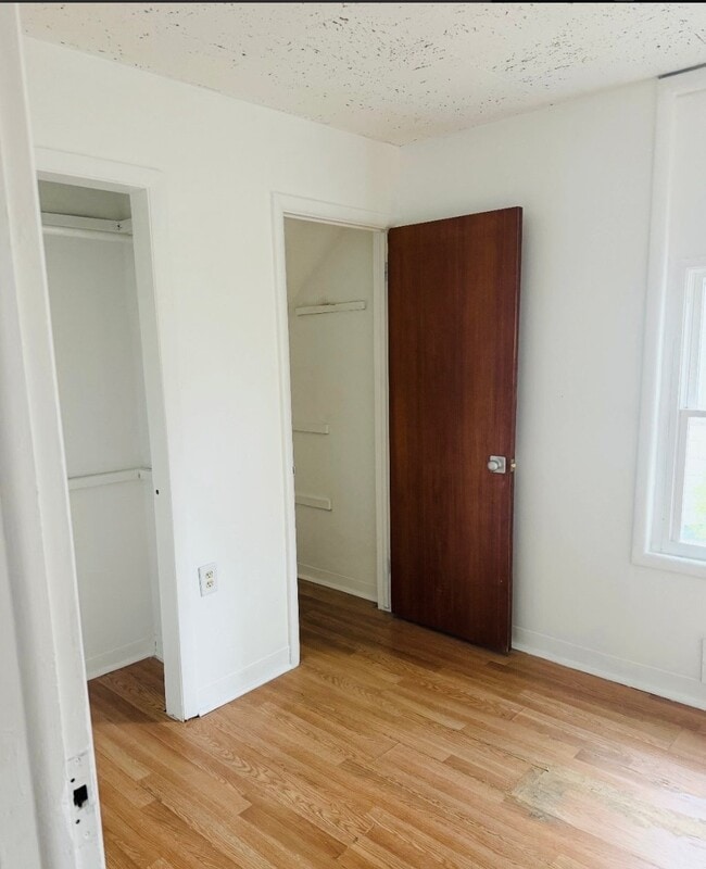 Photo - 913 Nott St Unit 1st Floor