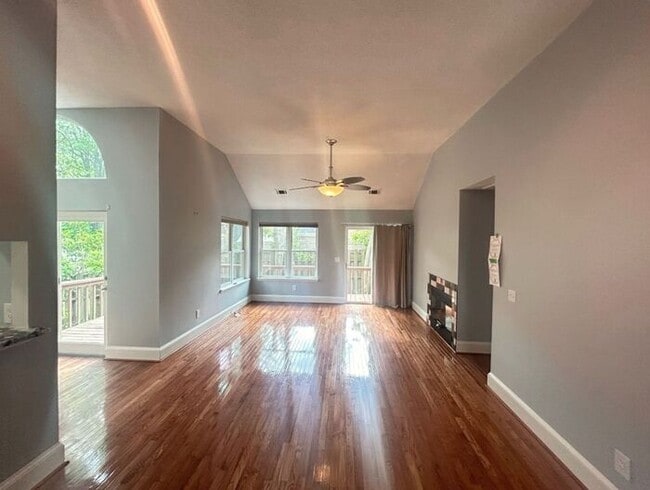 Photo - 5 Southwell Ct