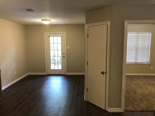 Building Photo - 212 Gulf Pump Rd Unit C