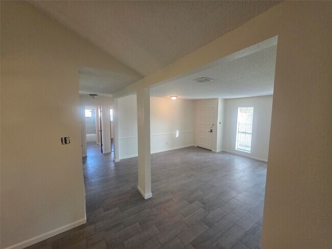 Photo - 11119 Sageburrow Dr