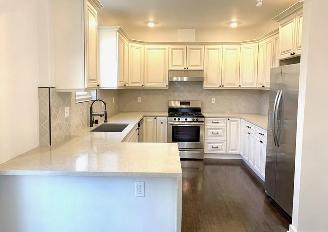 Photo - 9332 W Olympic Blvd