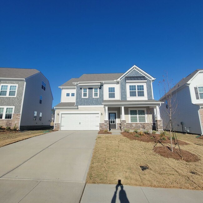 Beautiful 4BR/3.5BA Home in Gambill Forest - Beautiful 4BR/3.5BA Home in Gambill Forest